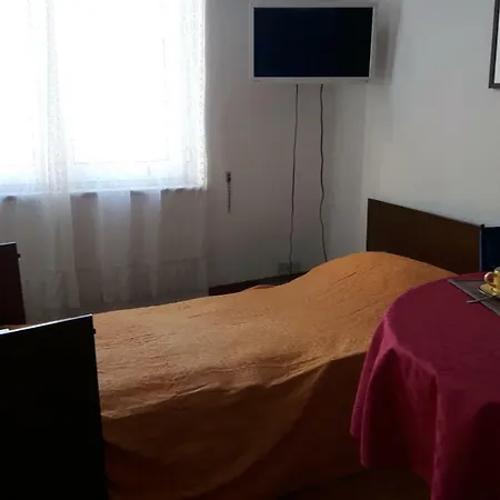 Grazioso E Comodo Al Centro *